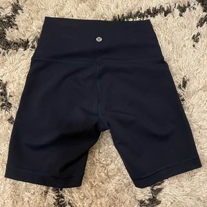 Lululemon Wunder Under 6 inch
